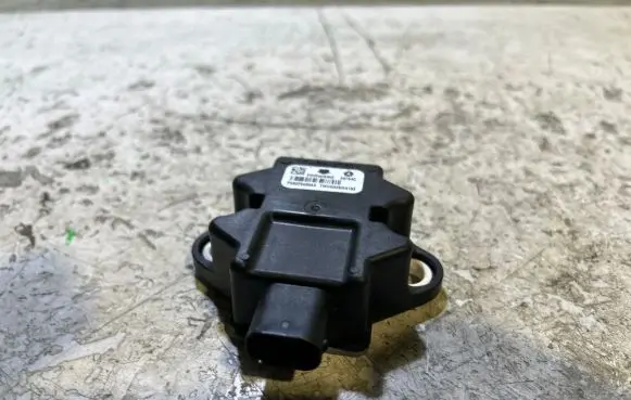 Jeep Grand Cherokee ESP acceleration yaw rate sensor P56029469AA 39754C 04931A163