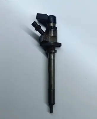Volvo V50 Fuel injector 9657144580
