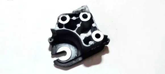 Ford Focus Engine mounting bracket 6m516030ba