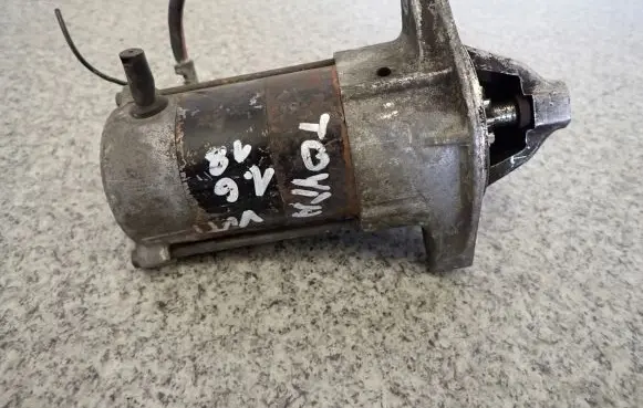 Toyota Corolla Verso E121 Starter motor