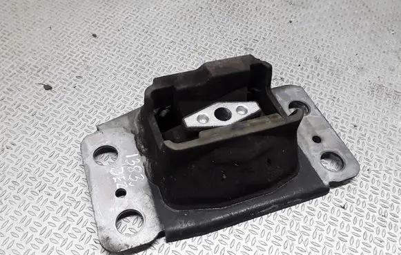 Ford Mondeo MK IV Gearbox mount 7G717M121BA