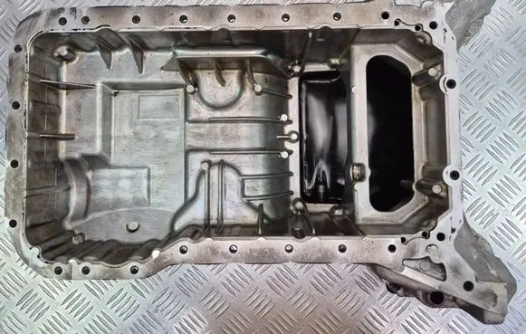 Mercedes-Benz E A207 Oil sump 2720142102