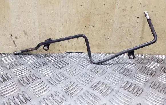 Engine coolant pipe/hose