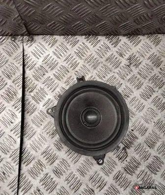 Volvo XC70 Front door speaker 9472008