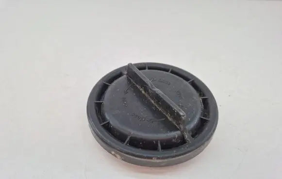 Mercedes-Benz E W212 Headlight/headlamp dust cover 14735400