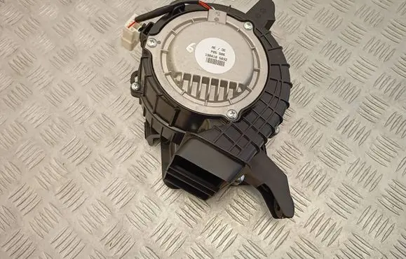 Hyundai Ioniq Hybrid/electric vehicle battery fan P05S06 1904185032 37580