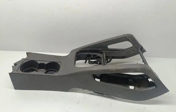 Volkswagen Golf V Center console 1K5863243