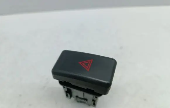 Mazda 3 I Hazard light switch 03750330 BP4K664H0