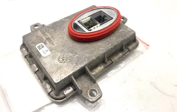 Mercedes-Benz CLA C117 X117 W117 Voltage converter/converter module A2229003300