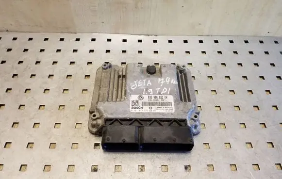 Volkswagen Jetta V Engine control unit/module 03G906021KH 0281013226