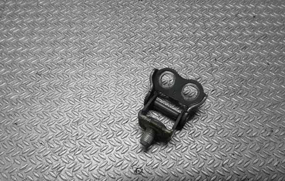 Toyota Yaris Tailgate/trunk/boot hinge
