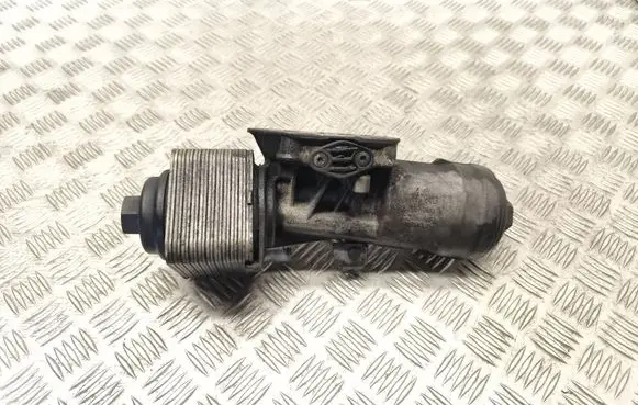 Audi A3 S3 8P Oil filter mounting bracket 045115389K