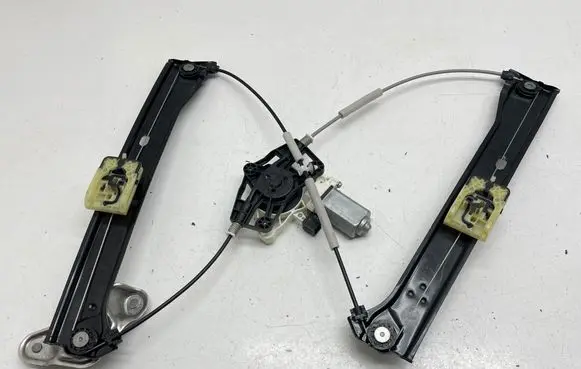 Volkswagen Jetta VII Front door window regulator with motor 17A837461F 4BW9006 091557