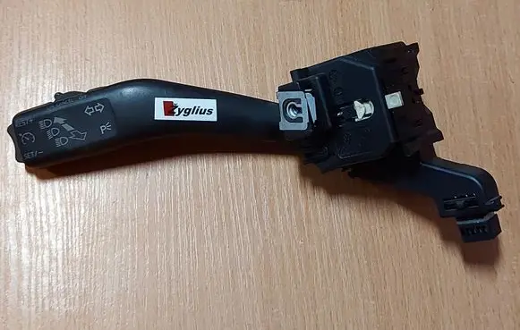 Volkswagen Golf VI Indicator stalk 1K0953513G