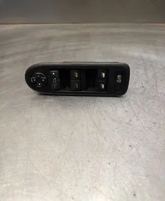 Peugeot 508 Electric window control switch 98026370ZD 30170647