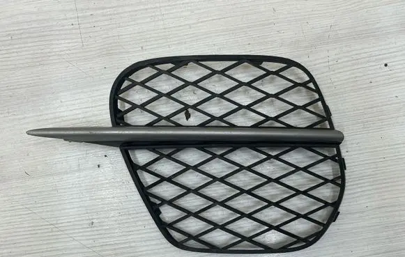 BMW X5 E70 Front bumper lower grill 51117222857