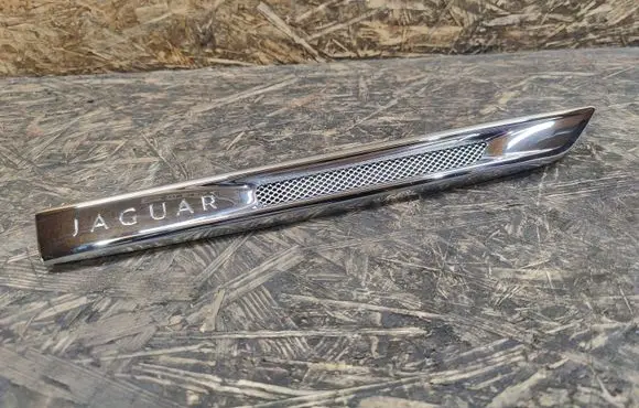 Jaguar XJ X351 Fender trim (molding) AW93280B10AD AW93280B10BC
