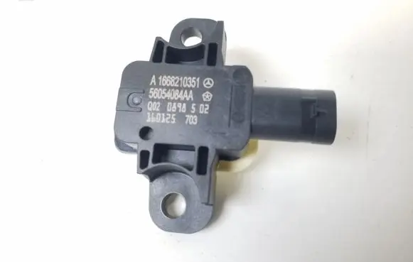 Mercedes-Benz B W246 W242 Airbag deployment crash/impact sensor A1668210351