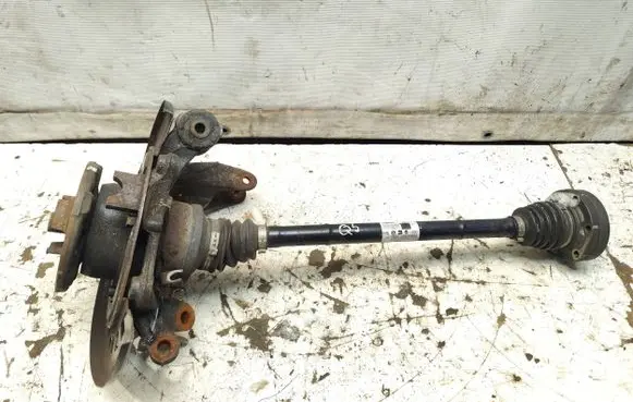 Rear wheel hub spindle/knuckle