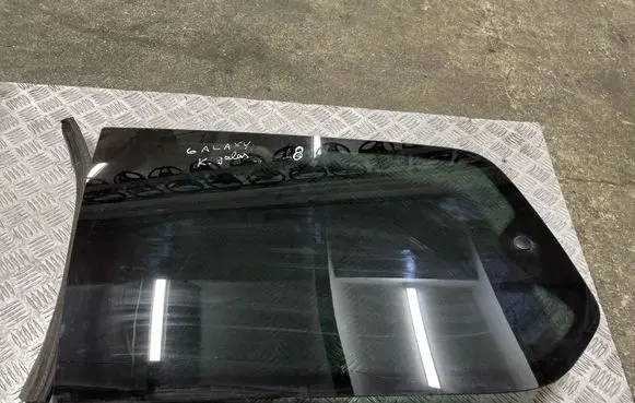 Ford Galaxy Rear side window