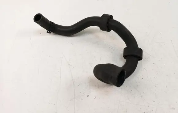 Mercedes-Benz C W204 Engine coolant pipe/hose