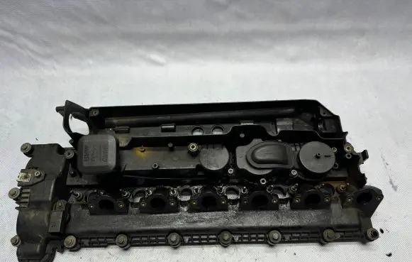 BMW 5 E39 Rocker cam cover 7787980 13712244444 0928400458