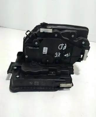 BMW X5 F15 Front door lock 728193804 18283810