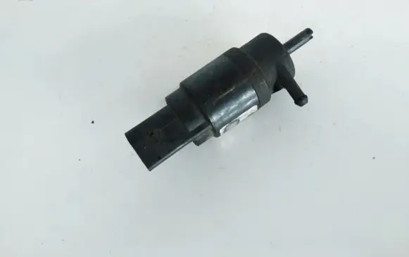 BMW 5 E60 E61 Windscreen/windshield washer pump 00684804 006848-04