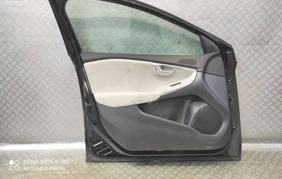 Volvo V40 Front door