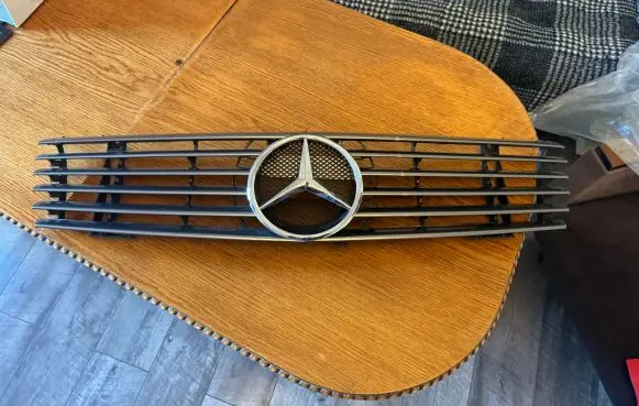 Mercedes-Benz SL AMG R129 Front grill 1298880260