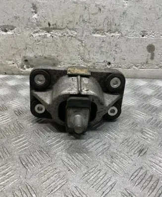 Land Rover Range Rover Sport L494 Engine mount bracket FPLA6A003BA