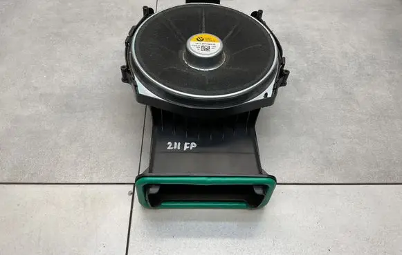 BMW X3M F97 Subwoofer speaker 6811959