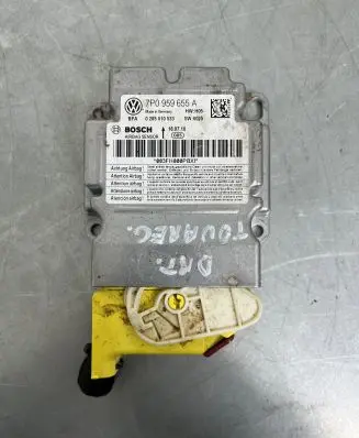 Volkswagen Touareg II Airbag control unit/module 7P0959655A 0285010533