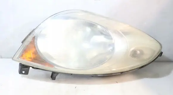 Nissan Note (E11) Headlight/headlamp