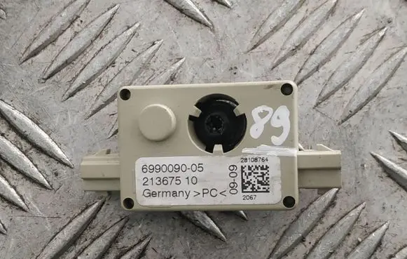 BMW 3 E90 E91 Aerial antenna filter 6990090
