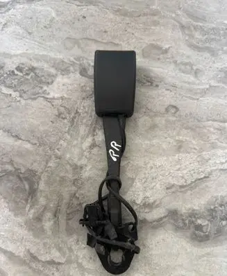 Audi A4 S4 B8 8K Front seatbelt buckle 8K0857755F