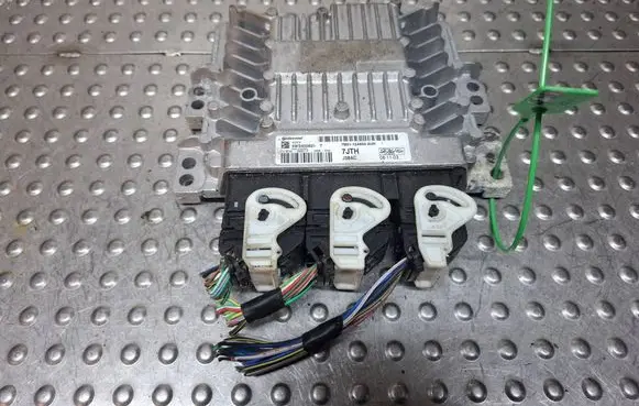 Ford Focus Engine control unit/module ECU S26372925 7M5112A650AUH