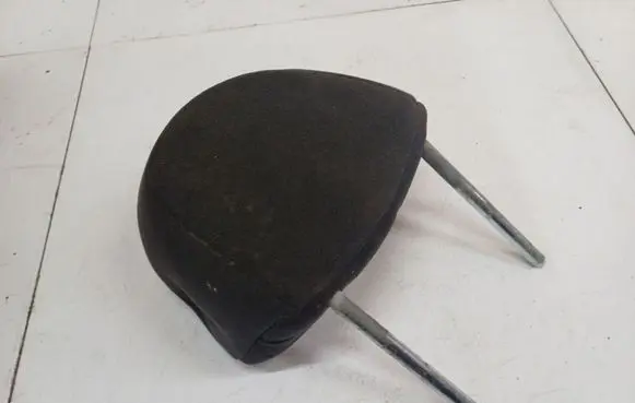 Nissan Primera Front seat headrest 