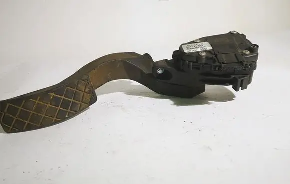 Audi A4 S4 B6 8E 8H Accelerator throttle pedal 8EI721523 8E1721523B 8E1721523