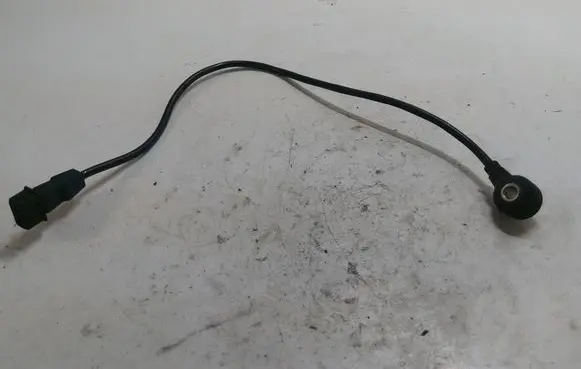 Audi A4 S4 B5 8D Detonation knock sensor 054905377G