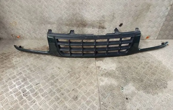 Opel Frontera B Bonnet/hood grill 
