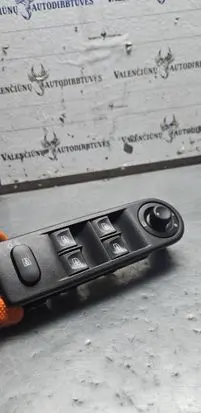 Renault Captur Electric window control switch 254113300R 254117915r 10023699