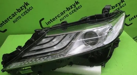 Toyota Camry VIII XV70 Headlight/headlamp 33-233