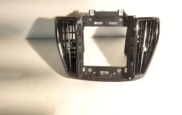 Volvo XC60 Dash center air vent grill 31477275