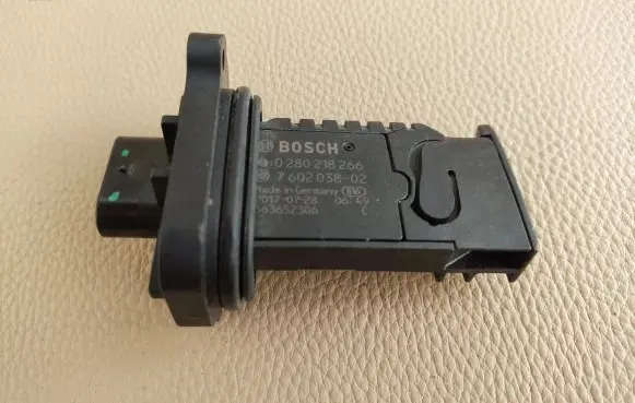BMW 4 F32 F33 Mass air flow meter 7602038 13627602038