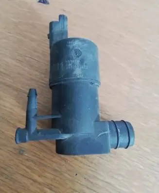 Renault Master III Windscreen/windshield washer pump 9641553880 9641553980
