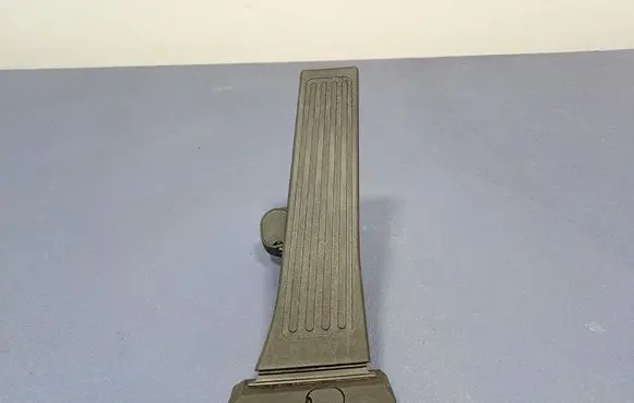 KIA Sportage Accelerator throttle pedal 32700N7100