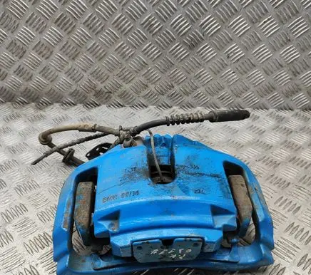 BMW 5 F10 F11 Front brake caliper 6786817