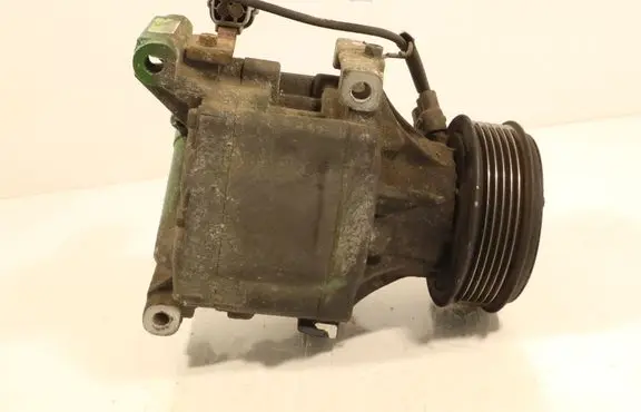 Toyota Corolla Verso E121 Air conditioning (A/C) compressor (pump) 4472206362