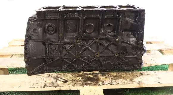Jeep Grand Cherokee (WJ) Engine block 